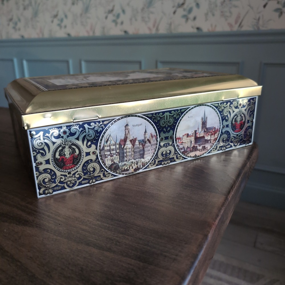 Vintage 1998 Henry Lambertz German Cookie Tin Large Hinged Scenic Storage Box - Picture 4 of 10